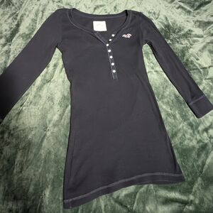 Hollister Y2K Henley  3/4 Sleeve